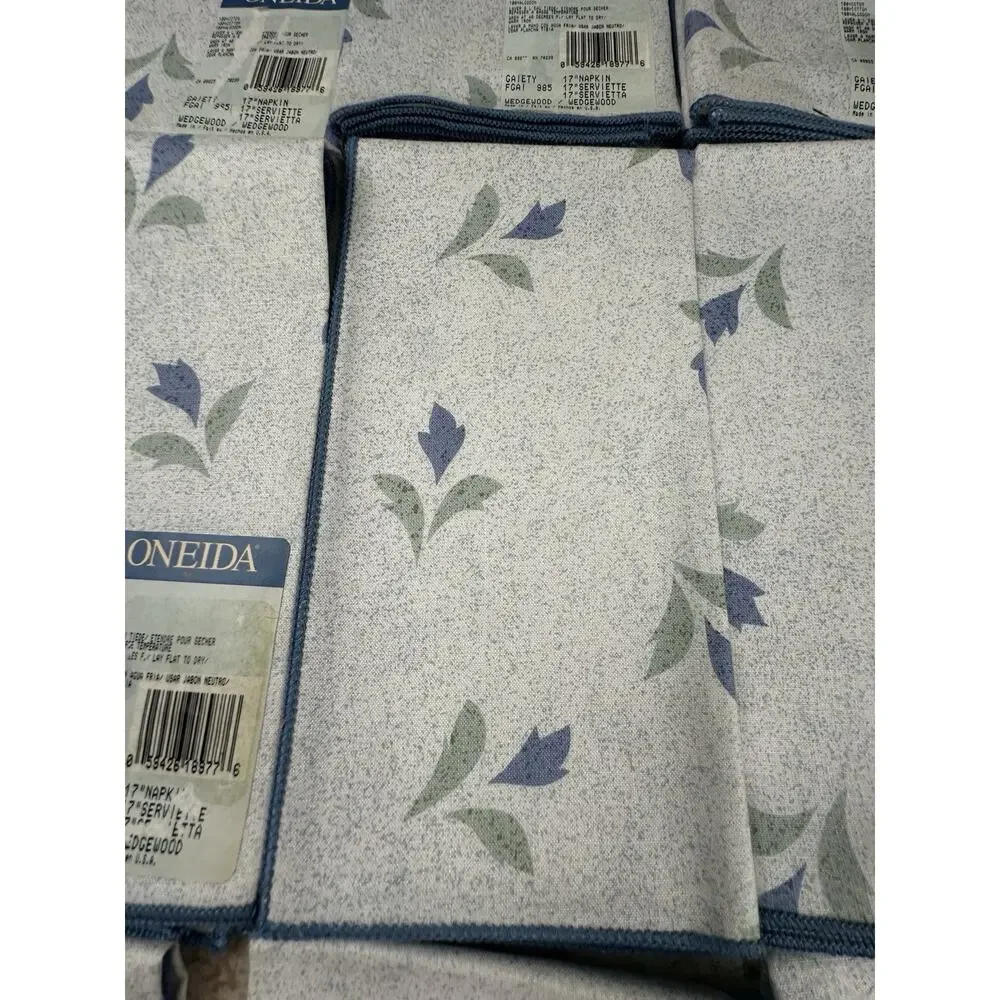 Lot of 13 Vintage Oneida Gaiety Wedgewood 17” Cotton Cloth Napkins NIP USA